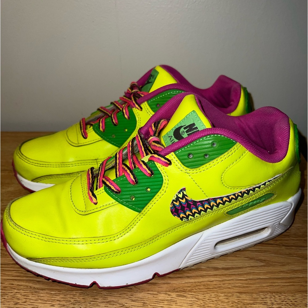 Nike Air Max 90 Leather GS Shoes Fire Pink Volt Youth Sz 6Y - Womens Sz 7.5
